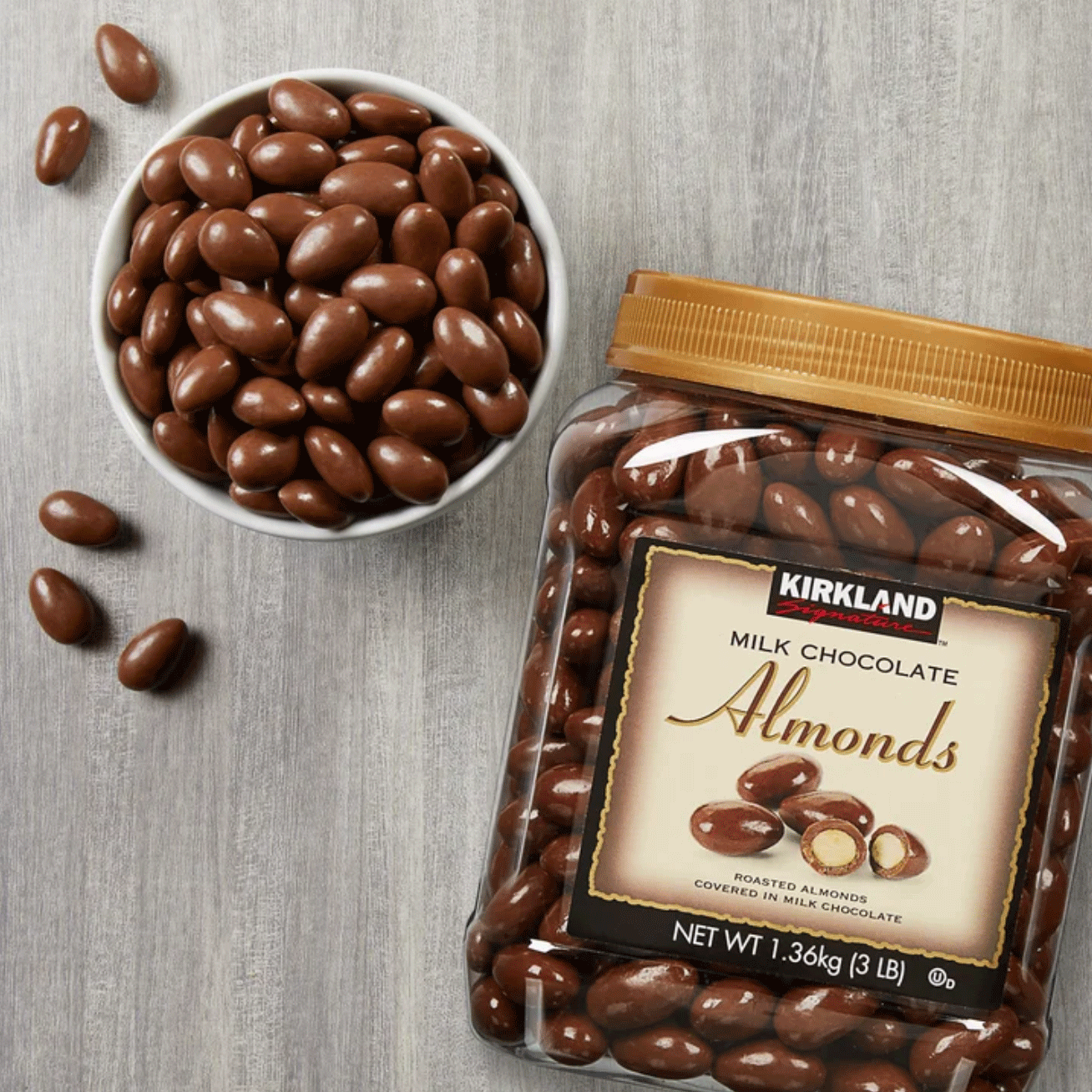Kirkland Signature Almonds, Milk Chocolate - 3 lbs / (1.36 kg)