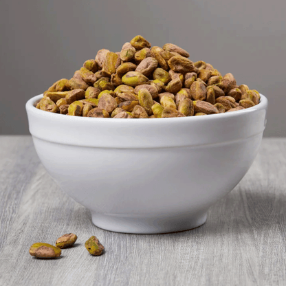 Kirkland Signature Shelled Pistachios - Roasted & Salted - 24 oz (1.5 lbs) / (680 g)