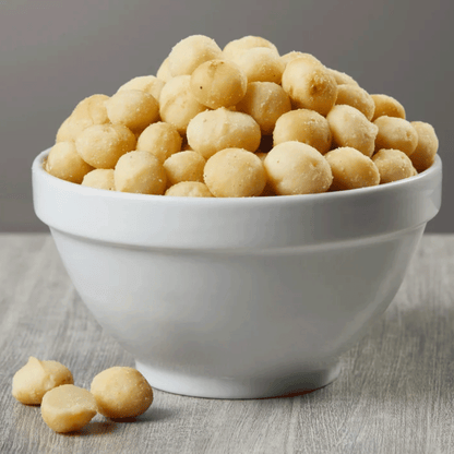 Kirkland Signature Dry Roasted Macadamia Nuts - 24 oz (1.5 lbs) / (680 g)