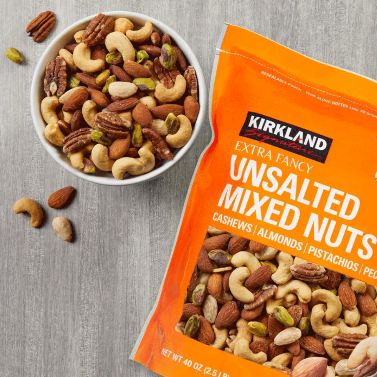 Kirkland Signature Extra Fancy Mixed Nuts, Unsalted - 40 oz (2.5 lbs) / (1.13 kg)