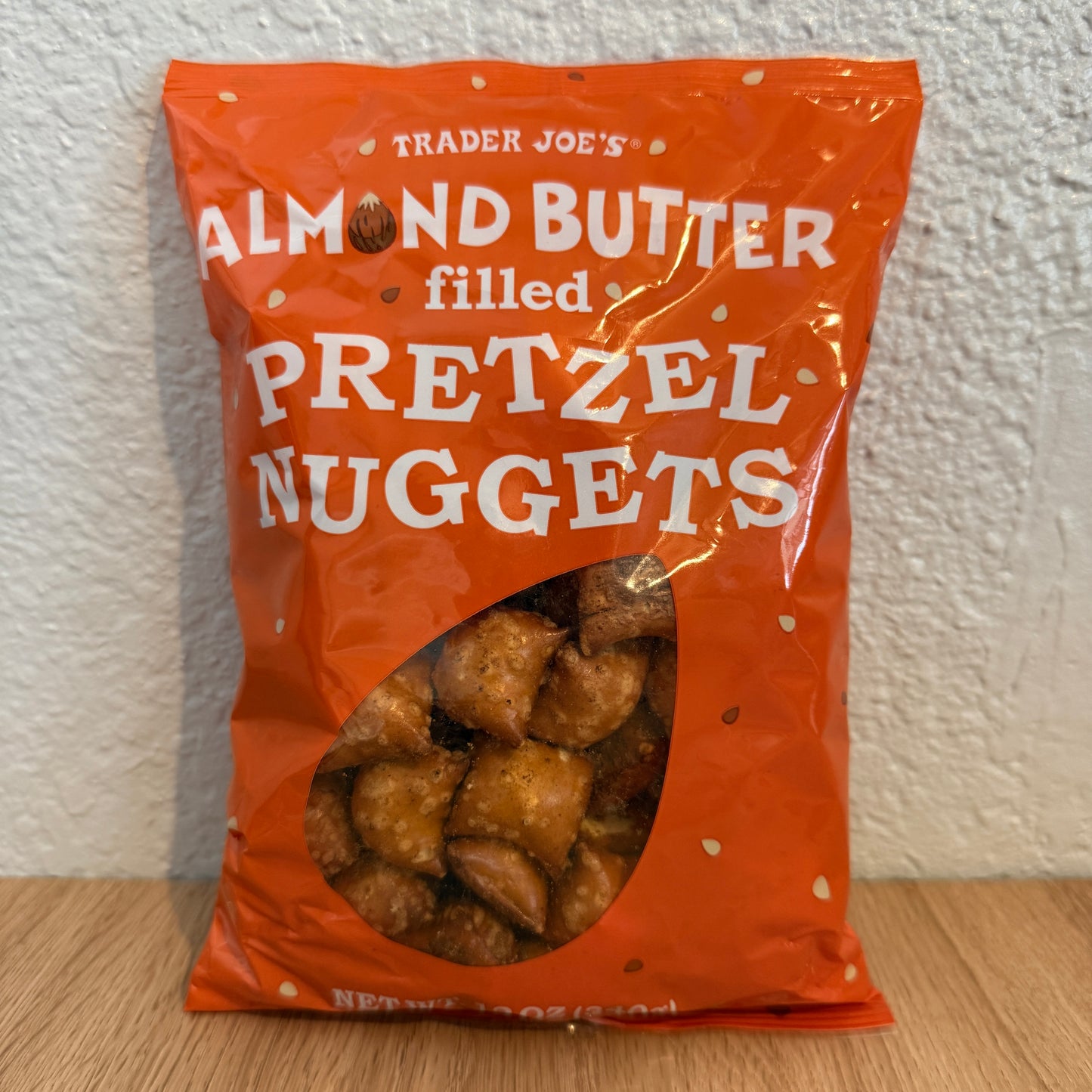 Trader Joe's 트레이더 조 아몬드 버터 필드 프레첼 너겟 — 땅콩 무첨가 스낵
