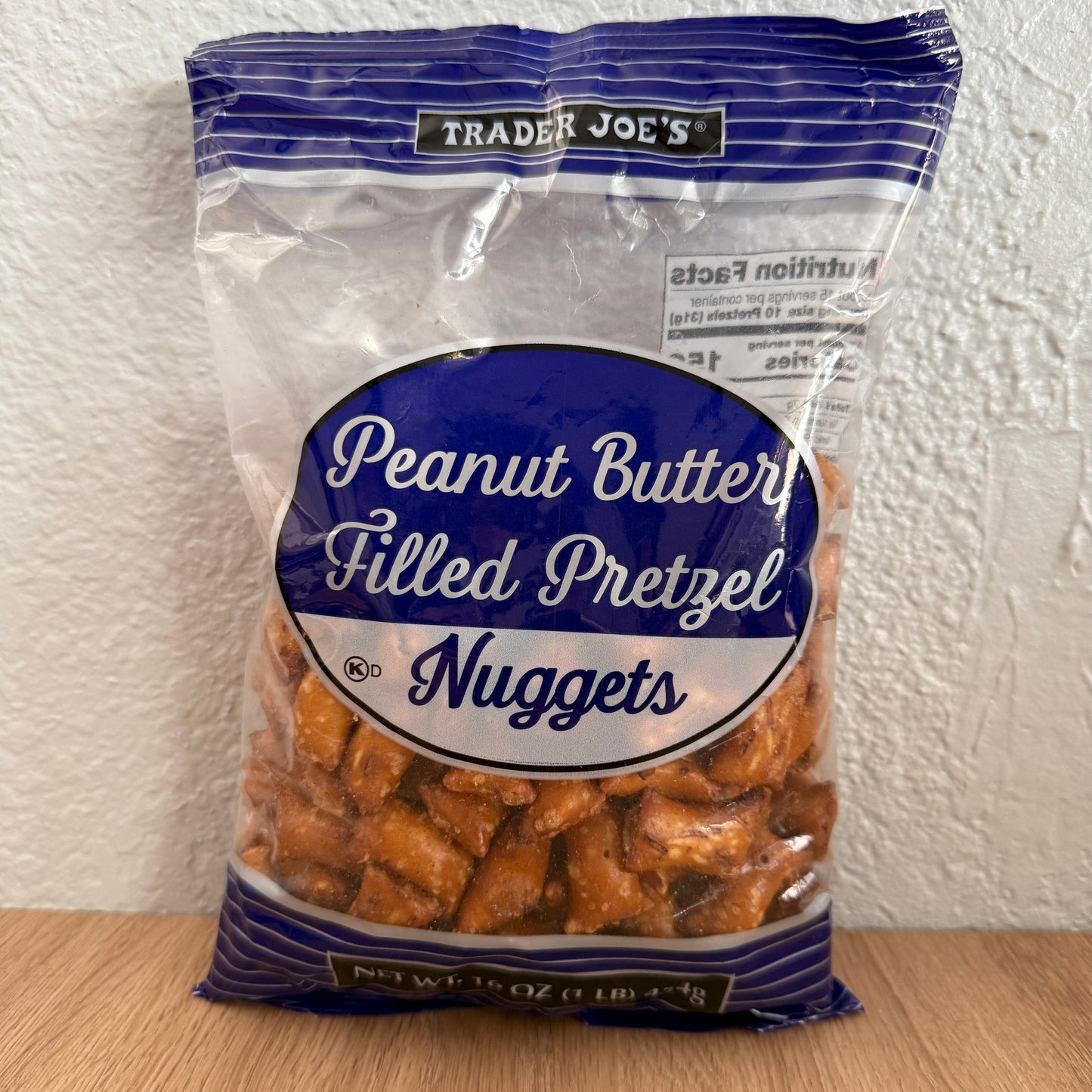 Trader Joe's 트레이더 조 피넛버터 필드 프레첼 너겟 — 짭짤달콤 스낵
