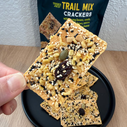 Trader Joe's 트레이더 조 트레일 믹스 크래커 — 감칠맛 시드 & 치즈 블렌드