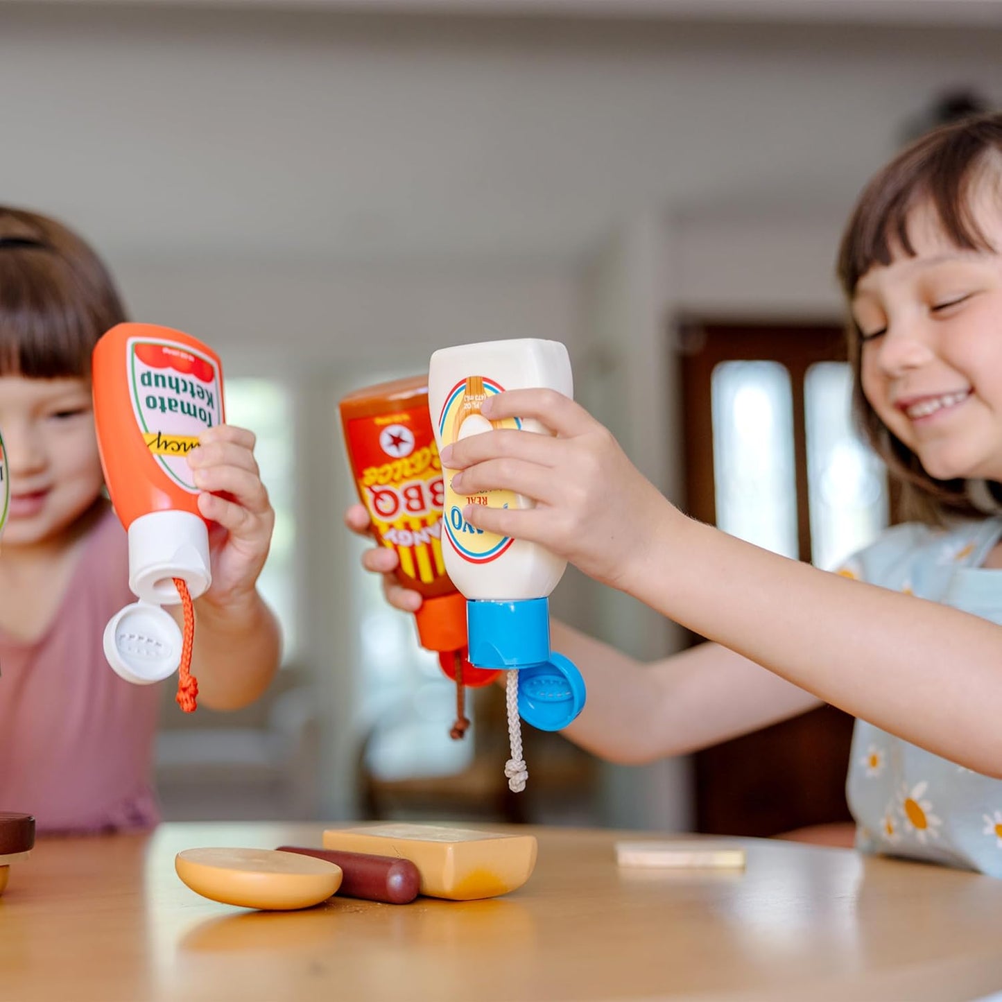 Melissa & Doug 멜리사앤더그 페이버릿 콘디멘트 5피스 원목 놀이 음식 케첩·머스타드·소금·후추·핫소스 (3세 이상)