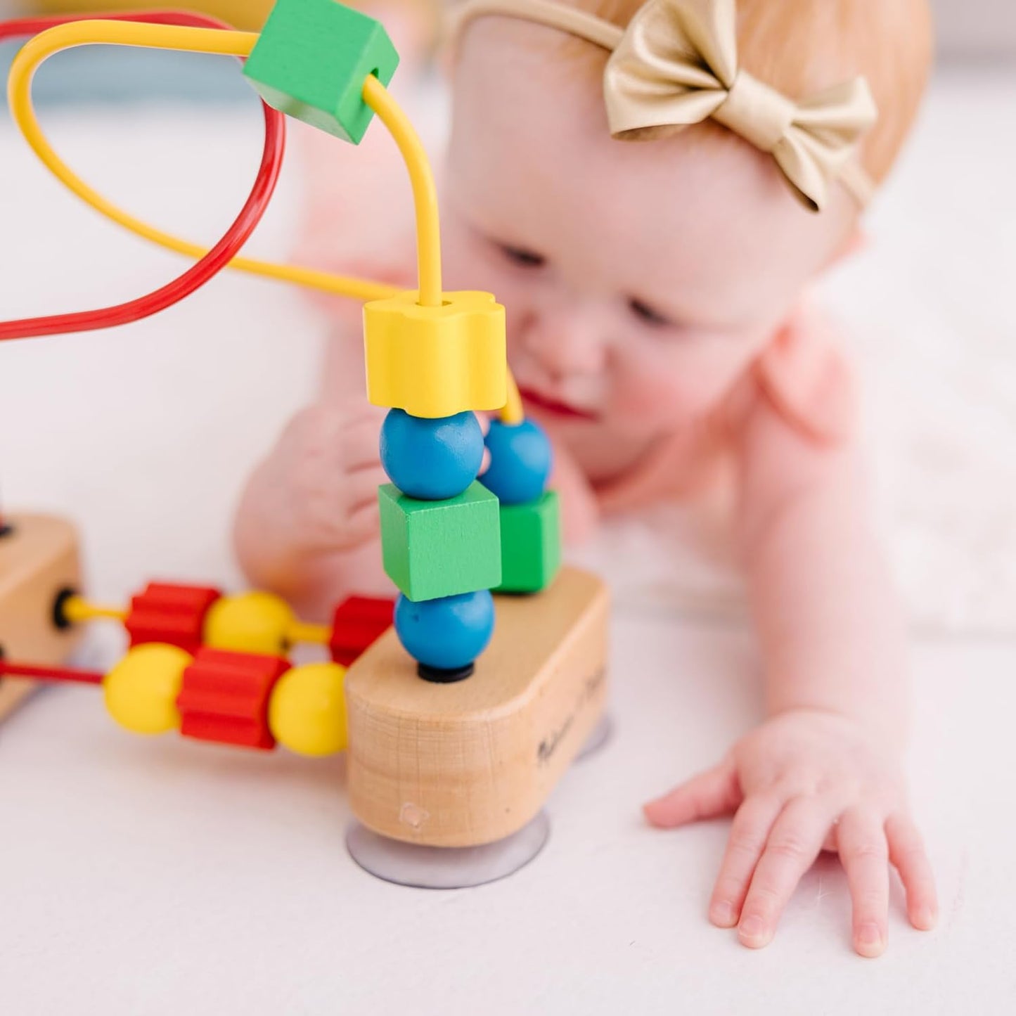 Melissa & Doug 멜리사 앤 더그 퍼스트 비드 메이즈 — 흡착컵 원목 베이비 토이 (6개월 이상)
