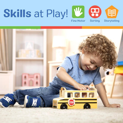Melissa & Doug School Bus Wooden Play Set — Yellow School Bus with 7 Removable Play Figures (Ages 2+)